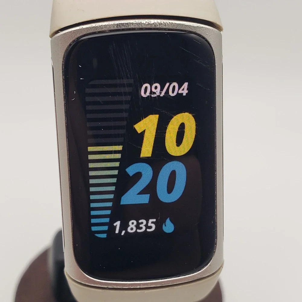 Fitbit Charge 5 Activity Tracker White Band Silver Case FB423 GPS Fitness Watch